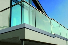 Edelstahl-Gelaender-Ganzglas-Stainless-Steel-Design-11
