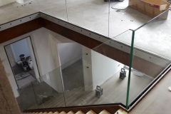 Edelstahl-Gelaender-Ganzglas-Stainless-Steel-Design-12