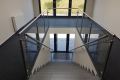 Edelstahl-Gelaender-Stainless-Steel-Design-216